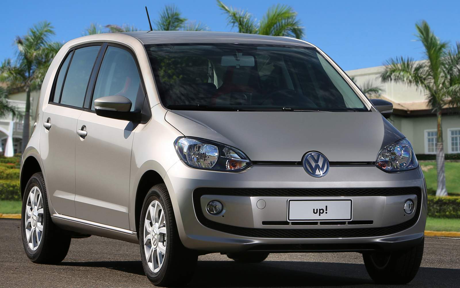 Volkswagen-up-i-motion (1)