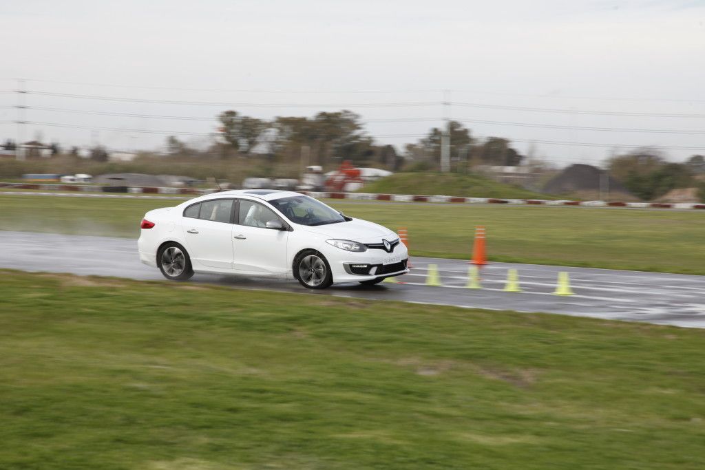 Lanzamiento Fluence GT2 (7)