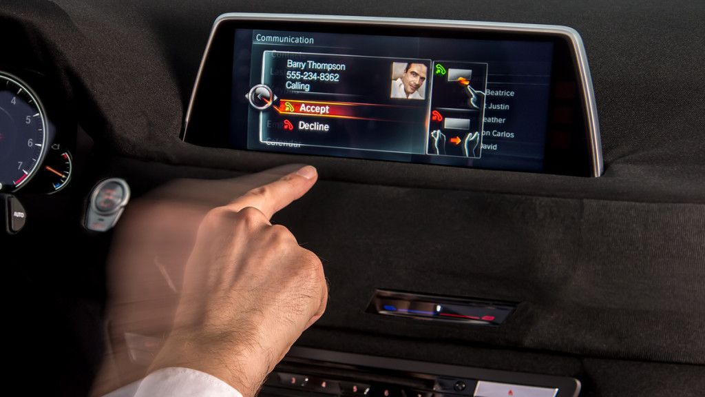 bmw-serie-7-2015-control-gestos