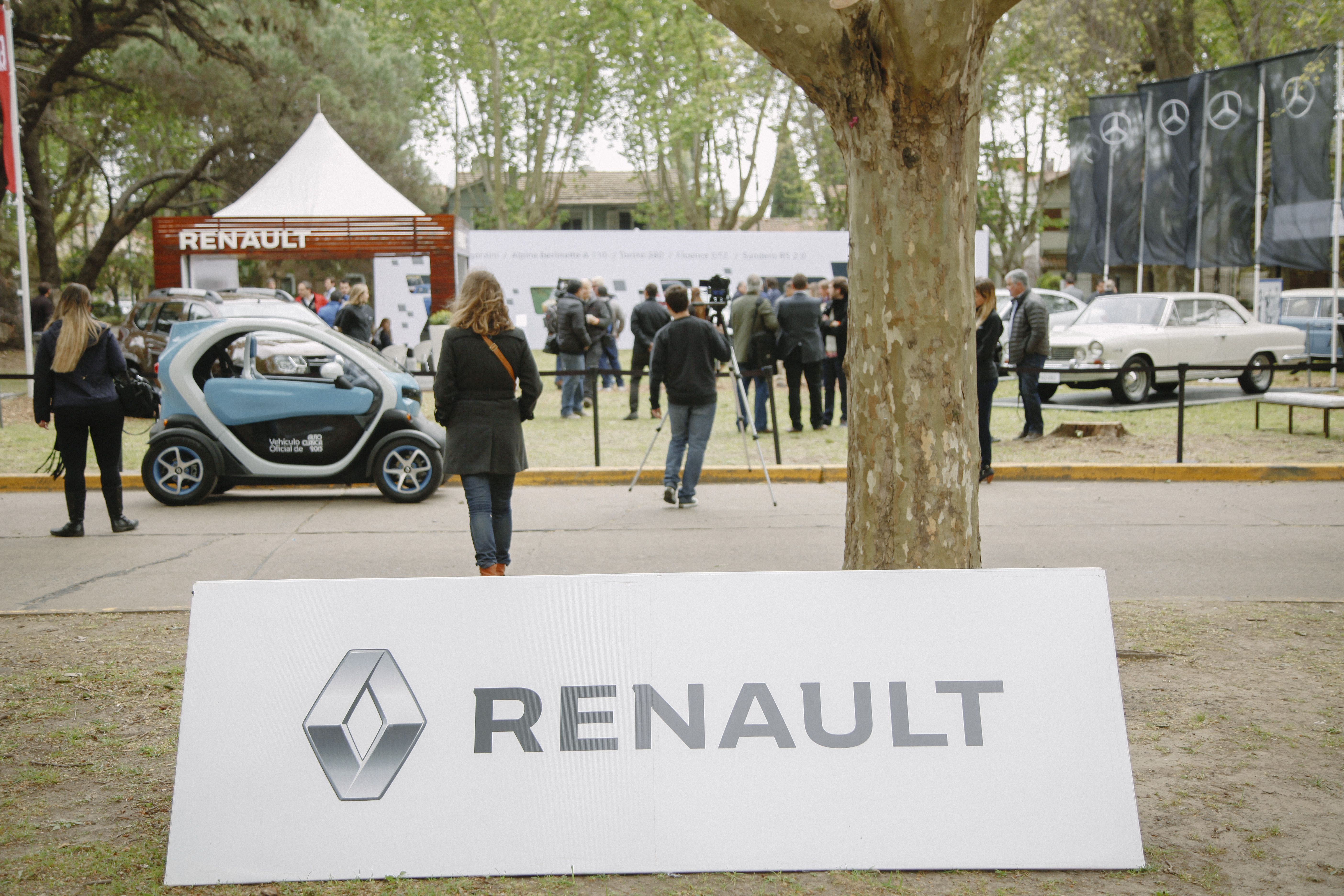 Renault en Autoclásica 2015 (4)
