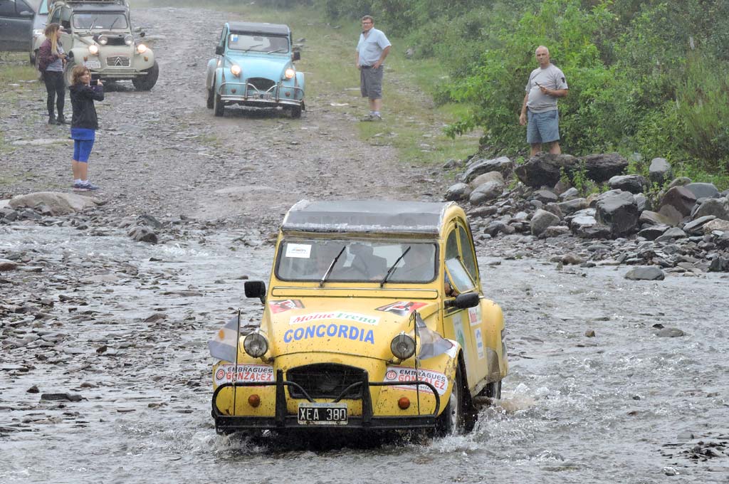 Citroen-Tour2CV-2016-2