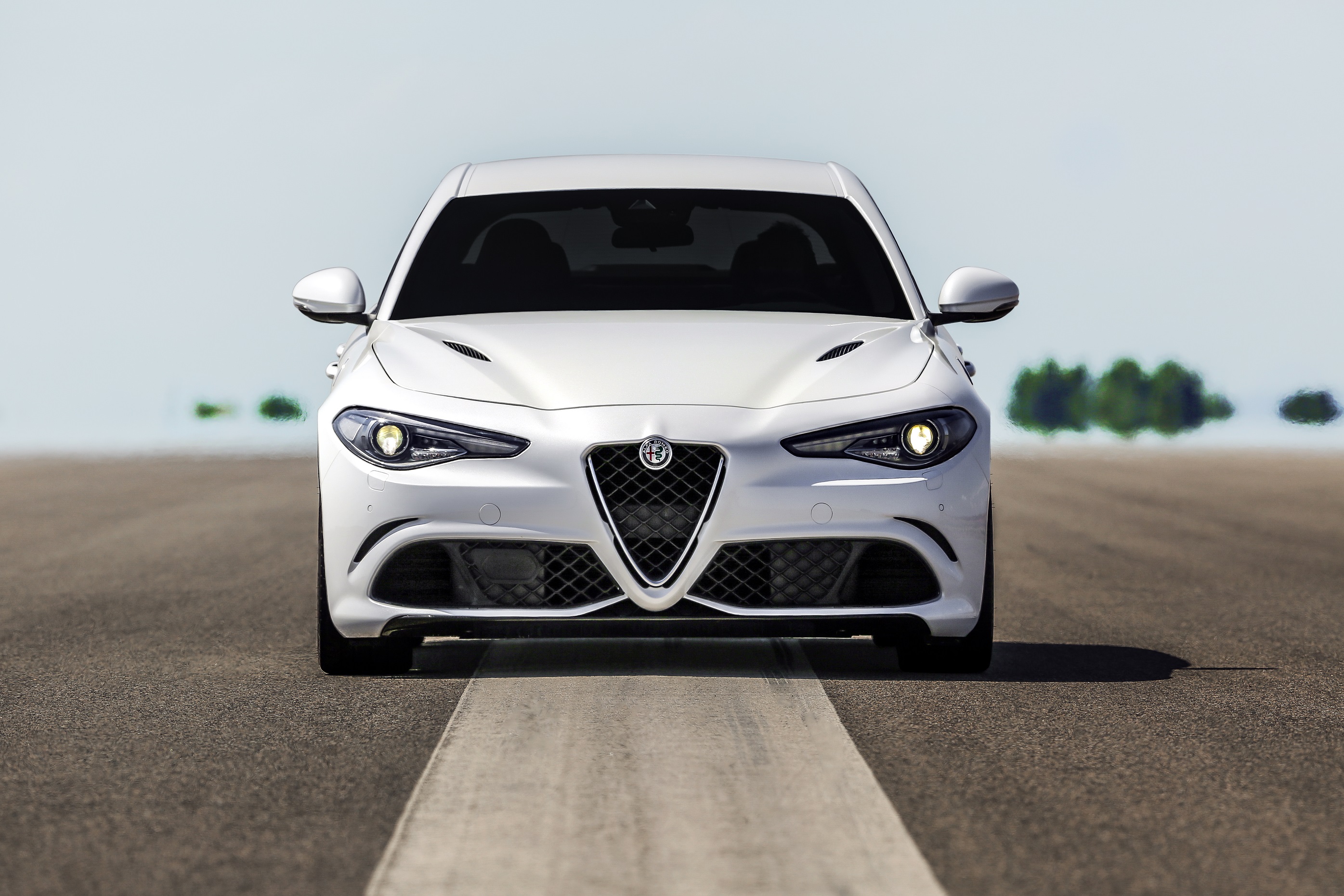 Alfa Romeo Giulia, tope de seguridad B(1)