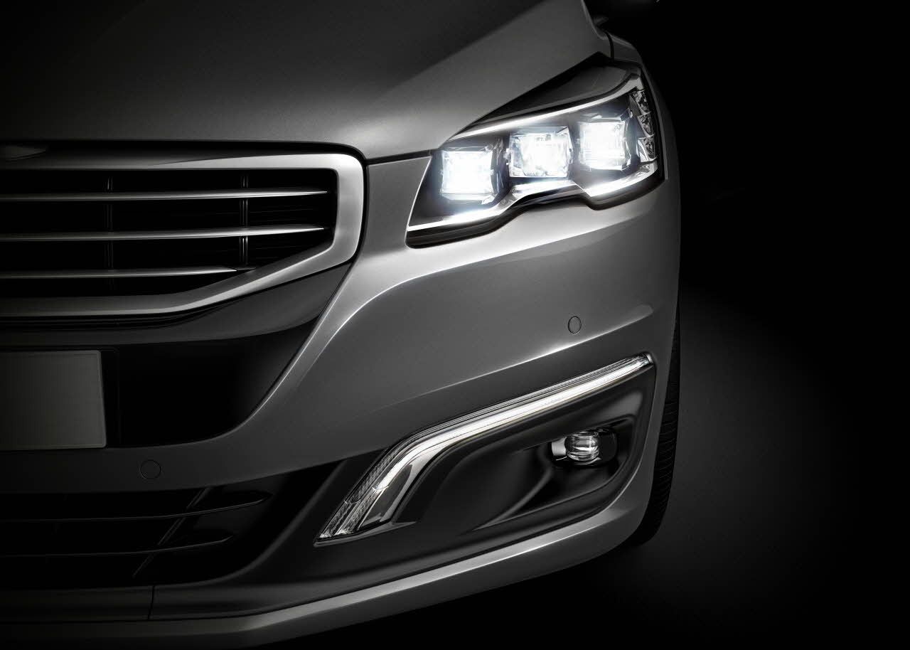 PEUGEOT_508_faro delantero (2)