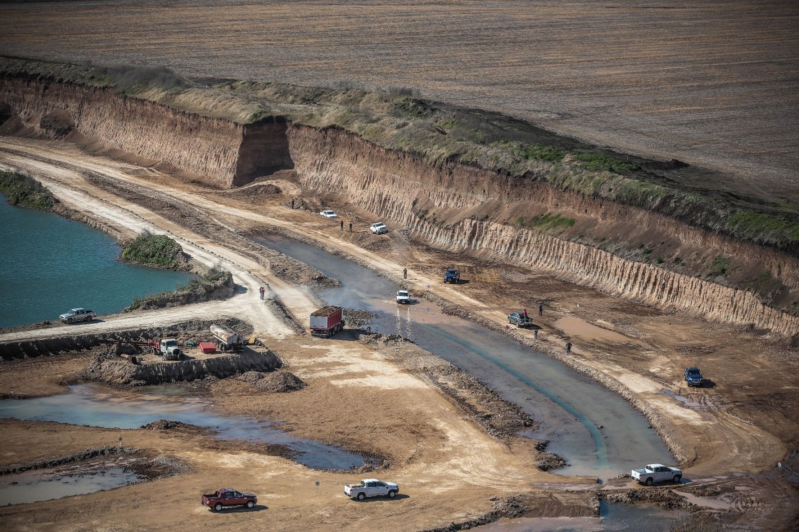 L A NUEVA RANGER MOSTRÓ SUS APTITUDES EN TERRENOS OFF ROAD (5)