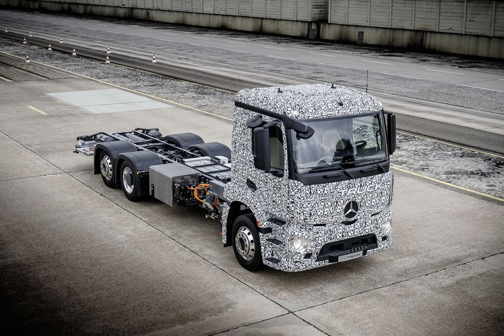 Mercedes-Benz Trucks; Urban eTruck; Elektro-Lkw; Weltpremiere;  Elektromobilität; modulares Batteriekonzept; Verteilerverkehr ; Mercedes-Benz Trucks; Urban eTruck; Electro-Lkw; world premiere; electric mobility; modular battery concept; distribution;